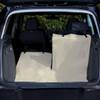 Protection coffre de voiture beige pour chien