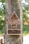 Hôtel à insectes artisanal en bois naturel 35 x 50 cm