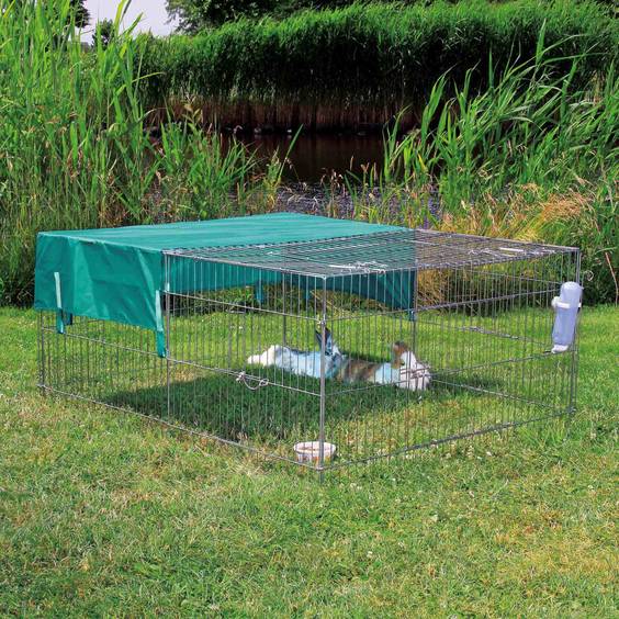 Protection solaire pour enclos extérieur pour lapin